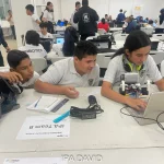 El código que construye el futuro: Robótica para mentes jóvenes
